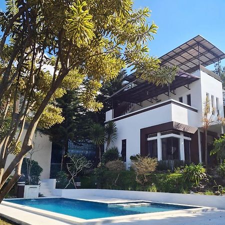 Villa Alessa Puncak Exteriér fotografie