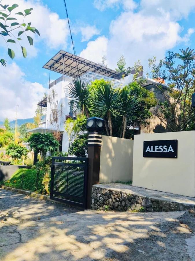 Villa Alessa Puncak Exteriér fotografie